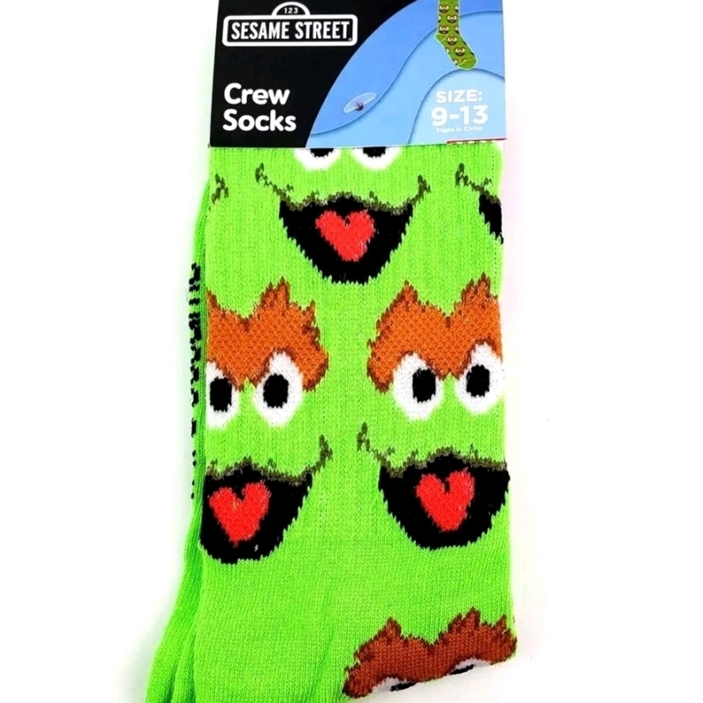 4/$25 Sesame Street Oscar the Grouch Novelty Character Crew Socks New